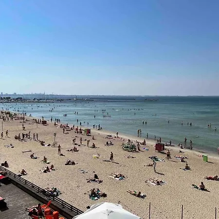 Modern Beach Condo, Old Town 15min, Prime Location Apartmán *