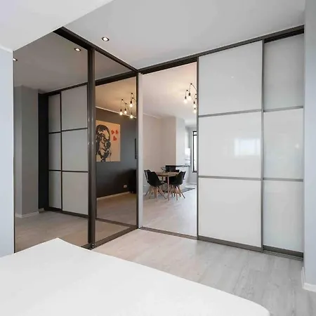 Appartement Modern Beach Condo, Old Town 15min, Prime Location