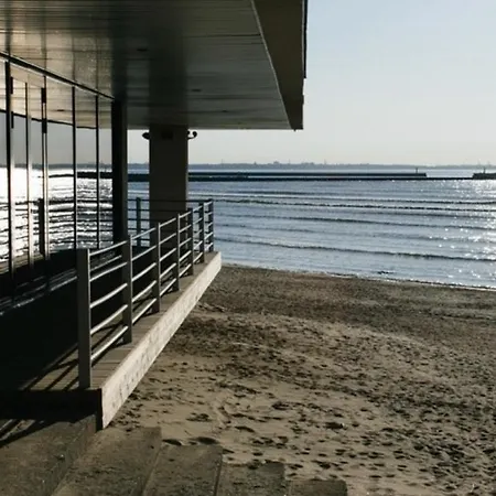Modern Beach Condo, Old Town 15min, Prime Location Appartement *