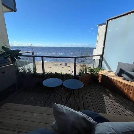 Modern Beach Condo, Old Town 15min, Prime Location * Tallinn
